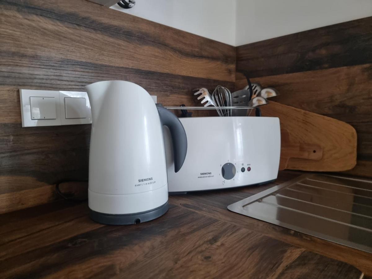Luxusni Apartman S Krbem - Kunraticke Svycarsko Kunratice  Экстерьер фото