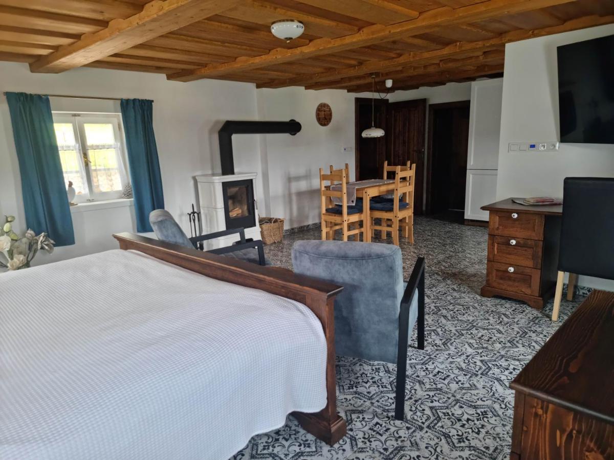 Luxusni Apartman S Krbem - Kunraticke Svycarsko Kunratice  Экстерьер фото