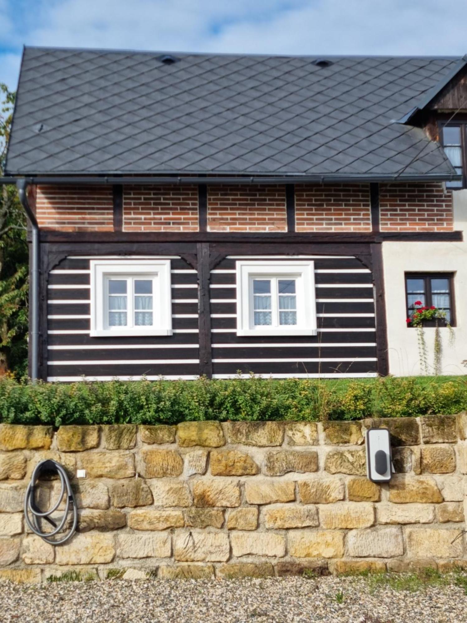 Luxusni Apartman S Krbem - Kunraticke Svycarsko Kunratice  Экстерьер фото